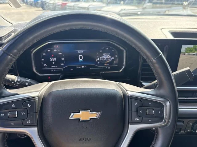 Used 2025 Black Chevrolet LT image 35
