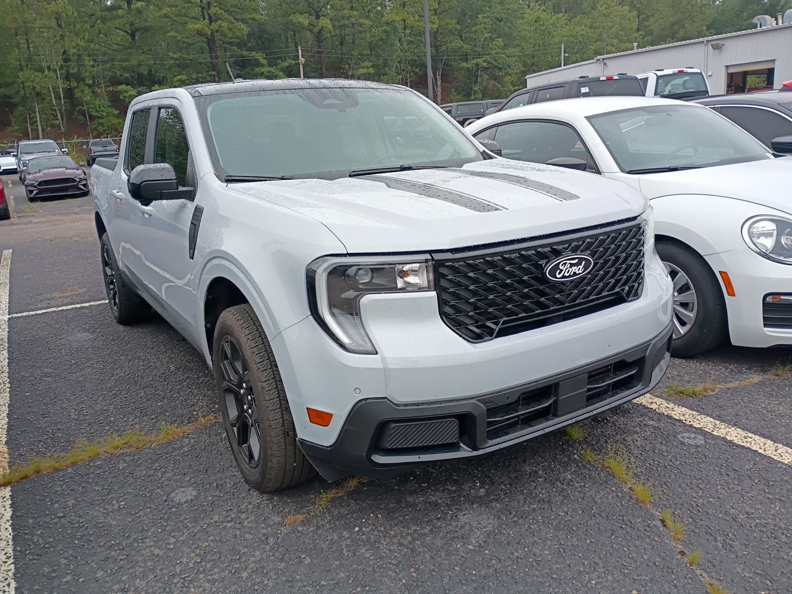 Used 2025 White Ford Lariat image 3