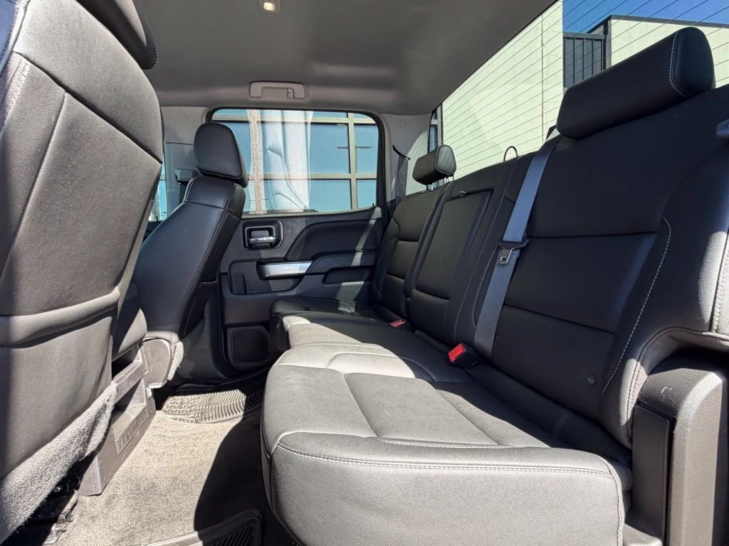 Used 2018 Black Chevrolet LT image 10