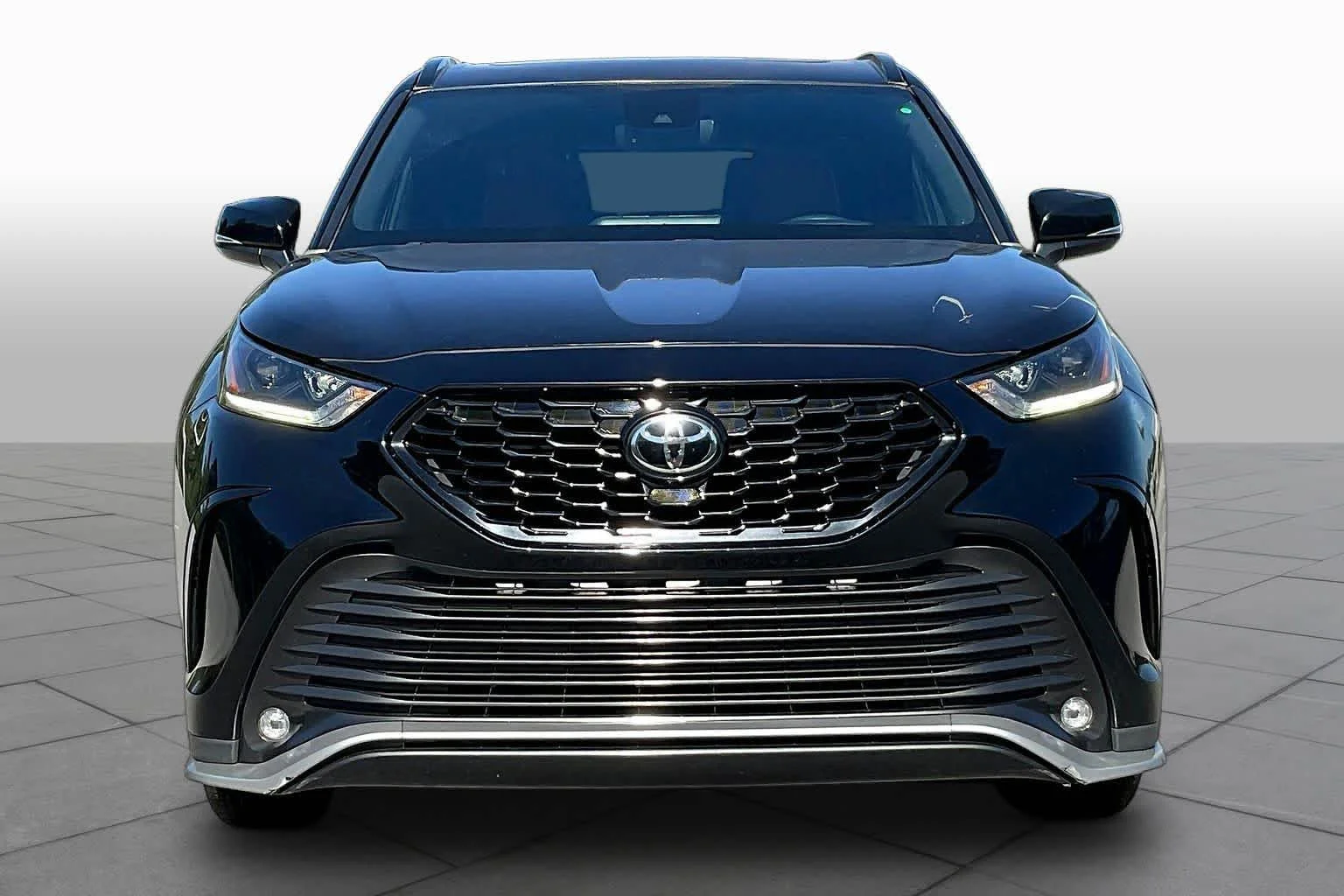 Used 2023 Midnight Black Metallic Toyota XSE image 4