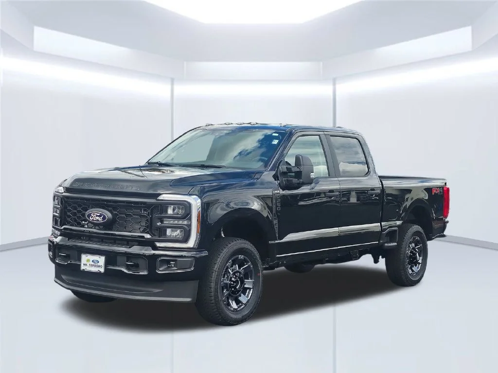 New 2027 Agate Black Metallic Ford F-250® XL image 2