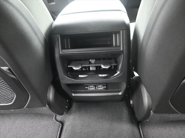 New 2026 Silver Zynith Exterior Paint Jeep Laredo image 29