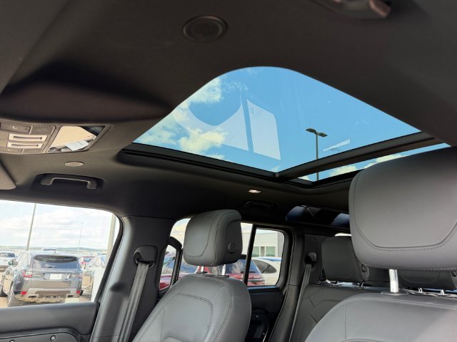 Used 2023 Gray Land Rover Carpathian Edition image 29