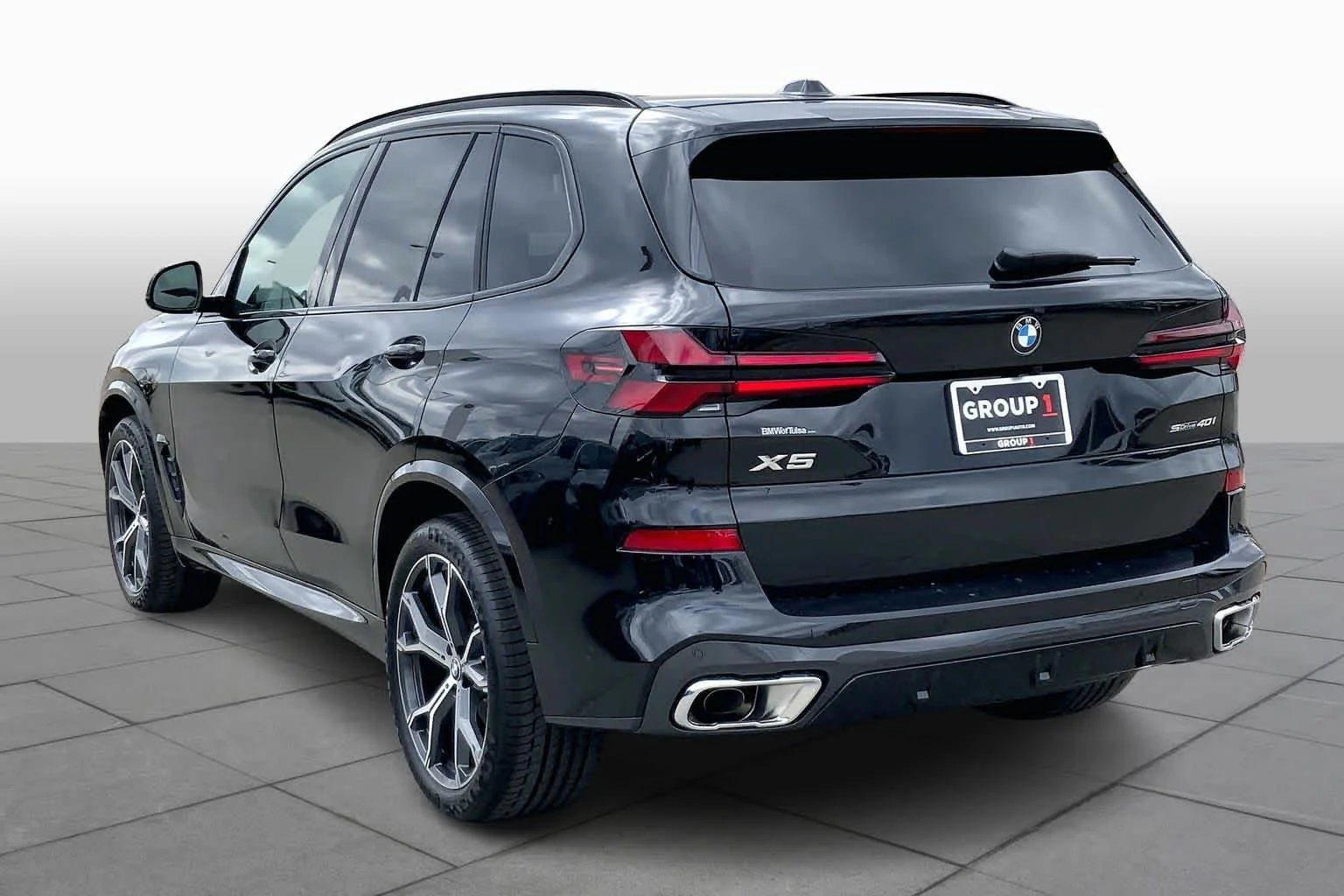 New 2026 Black Sapphire Metallic BMW sDrive40i image 11