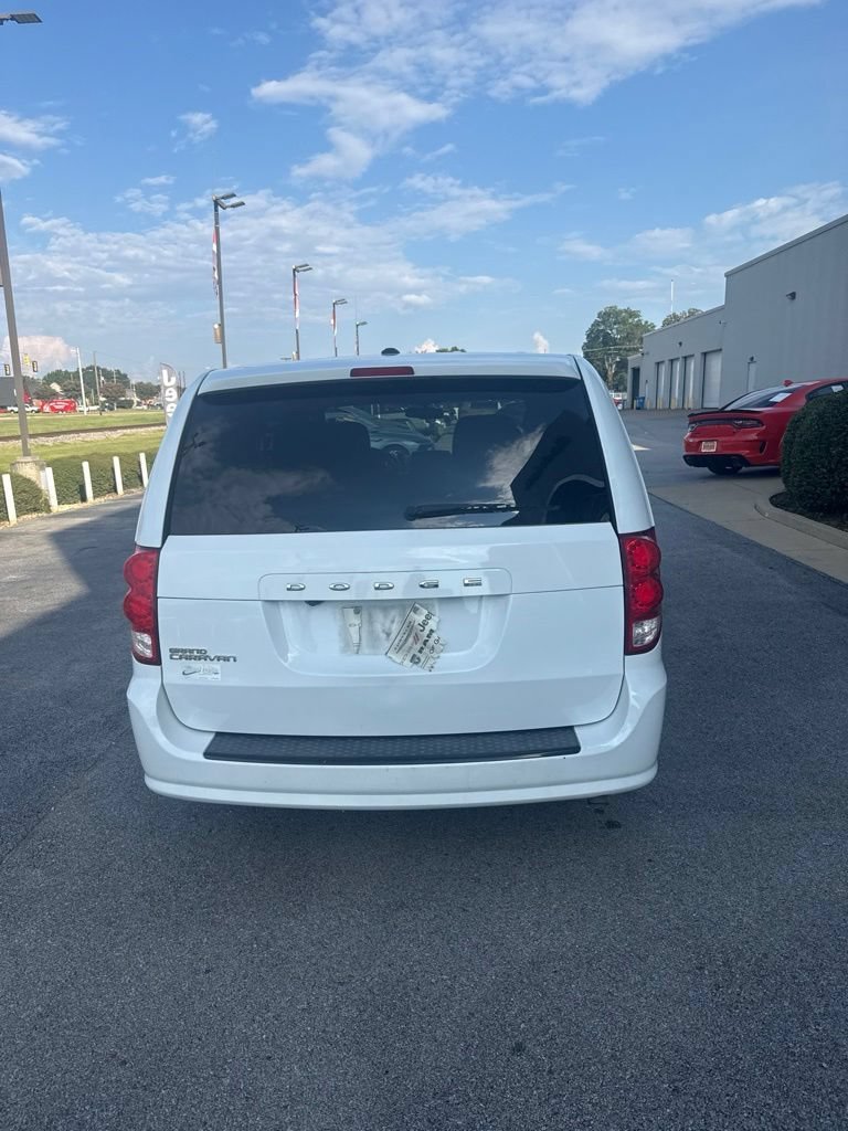 Used 2016 Bright White Clearcoat Dodge SE Plus image 6