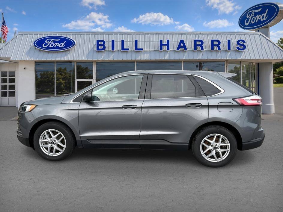 Used 2024 Gray Ford SEL image 8