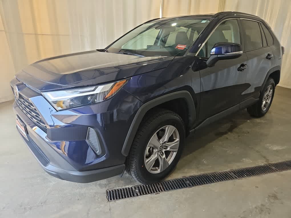 Certified Used 2025 Blueprint Toyota XLE image 3