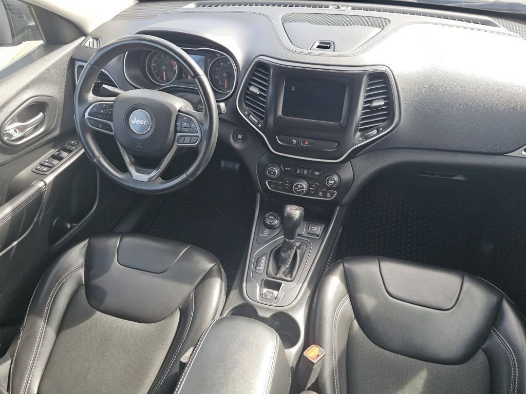 2019 Jeep Cherokee Latitude Plus - Photo 28