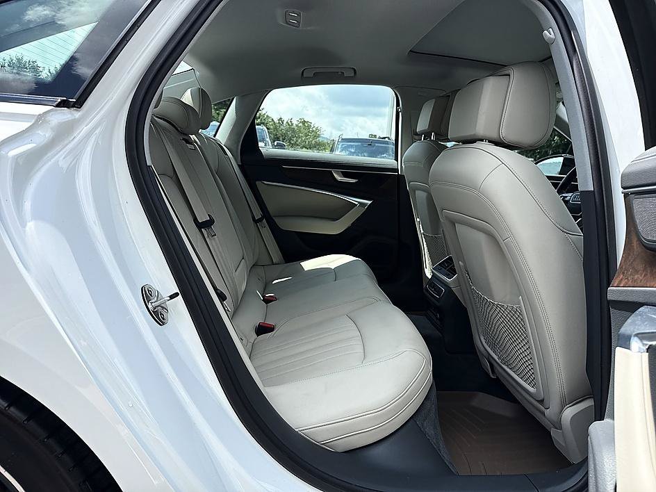 Used 2021 Ibis White Audi Sport Premium image 20