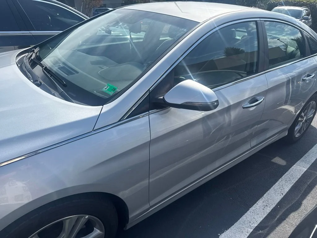 Used 2019 Silver Hyundai SEL image 2
