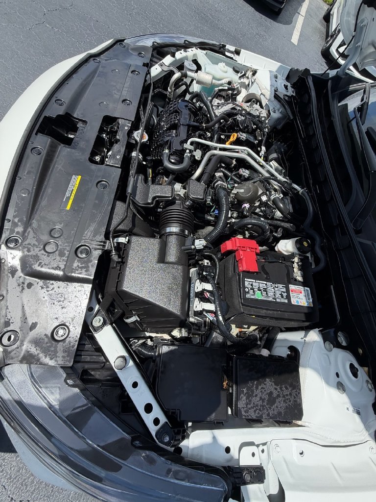 Used 2025 White Nissan 2.5 S image 20