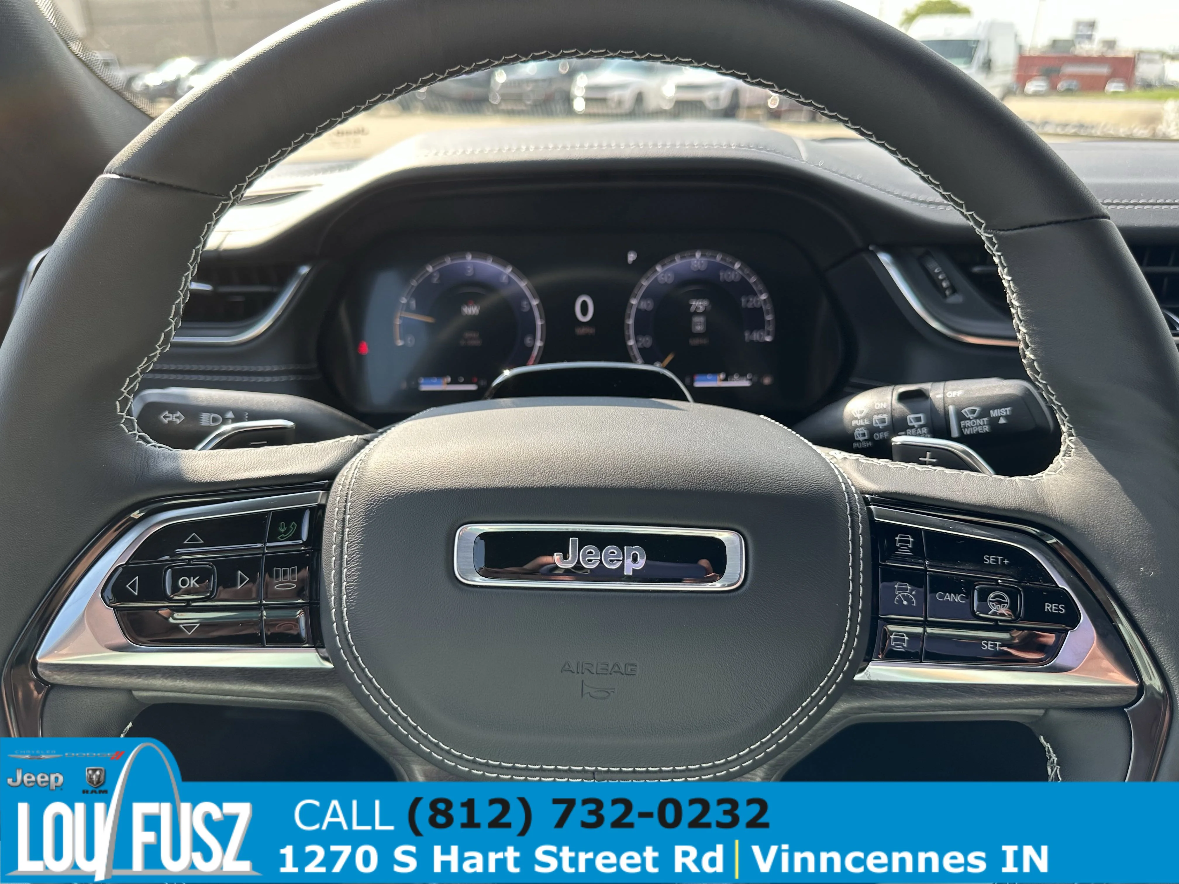 2025 Jeep Grand Cherokee Overland - Photo 17