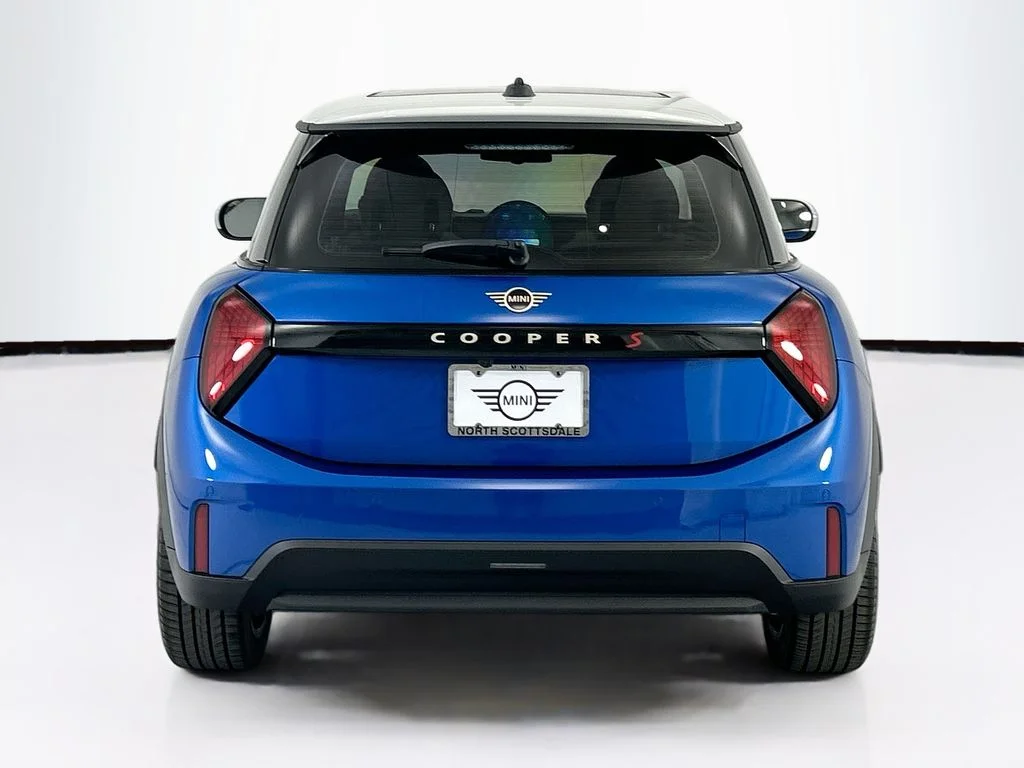 New 2026 Icy Sunshine Blue Metallic MINI Signature Plus image 6