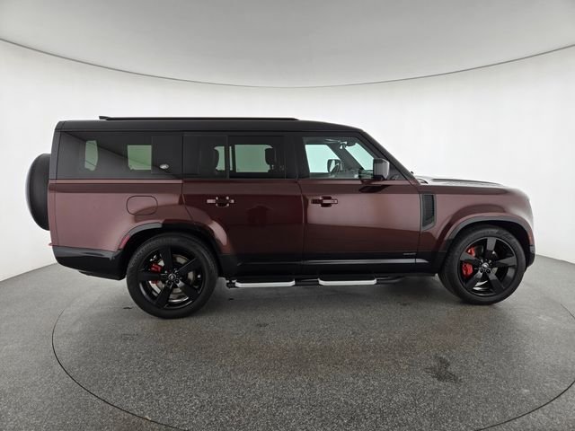 Used 2023  Land Rover X image 6