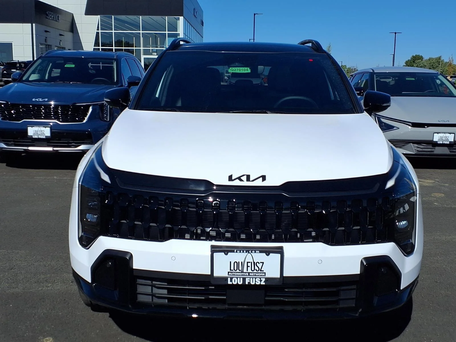 New 2027 Glacial White Pearl / Black Ro Kia X-Line image 17