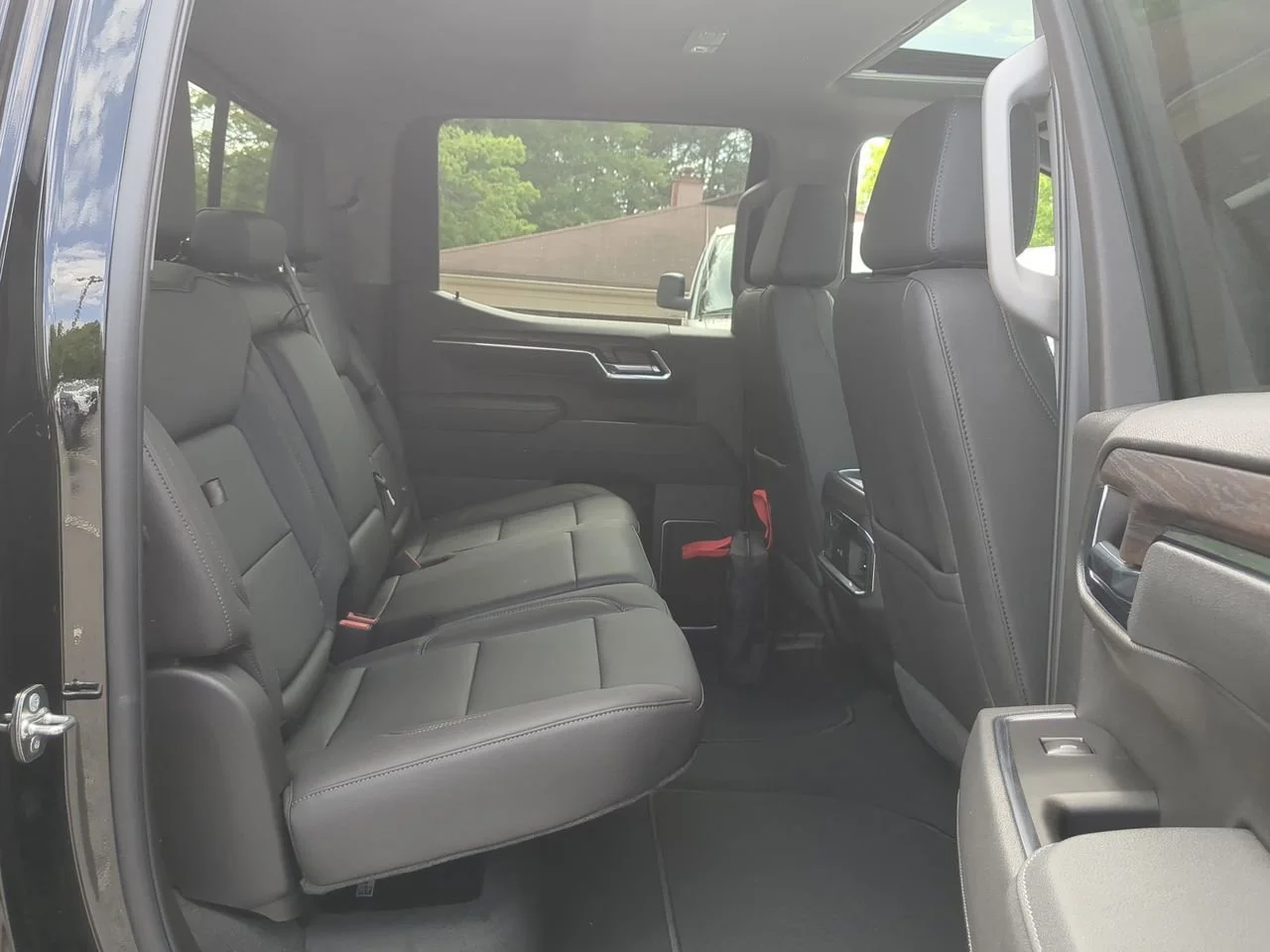 New 2026 Onyx Black GMC SLT image 28