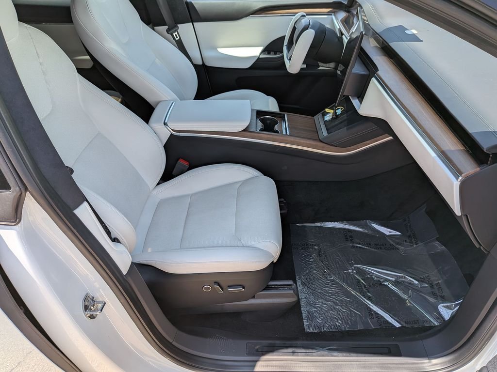Used 2023 White Tesla Standard Range image 28