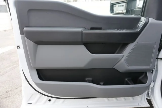 New 2026 Oxford White Ford F-350® XL image 15