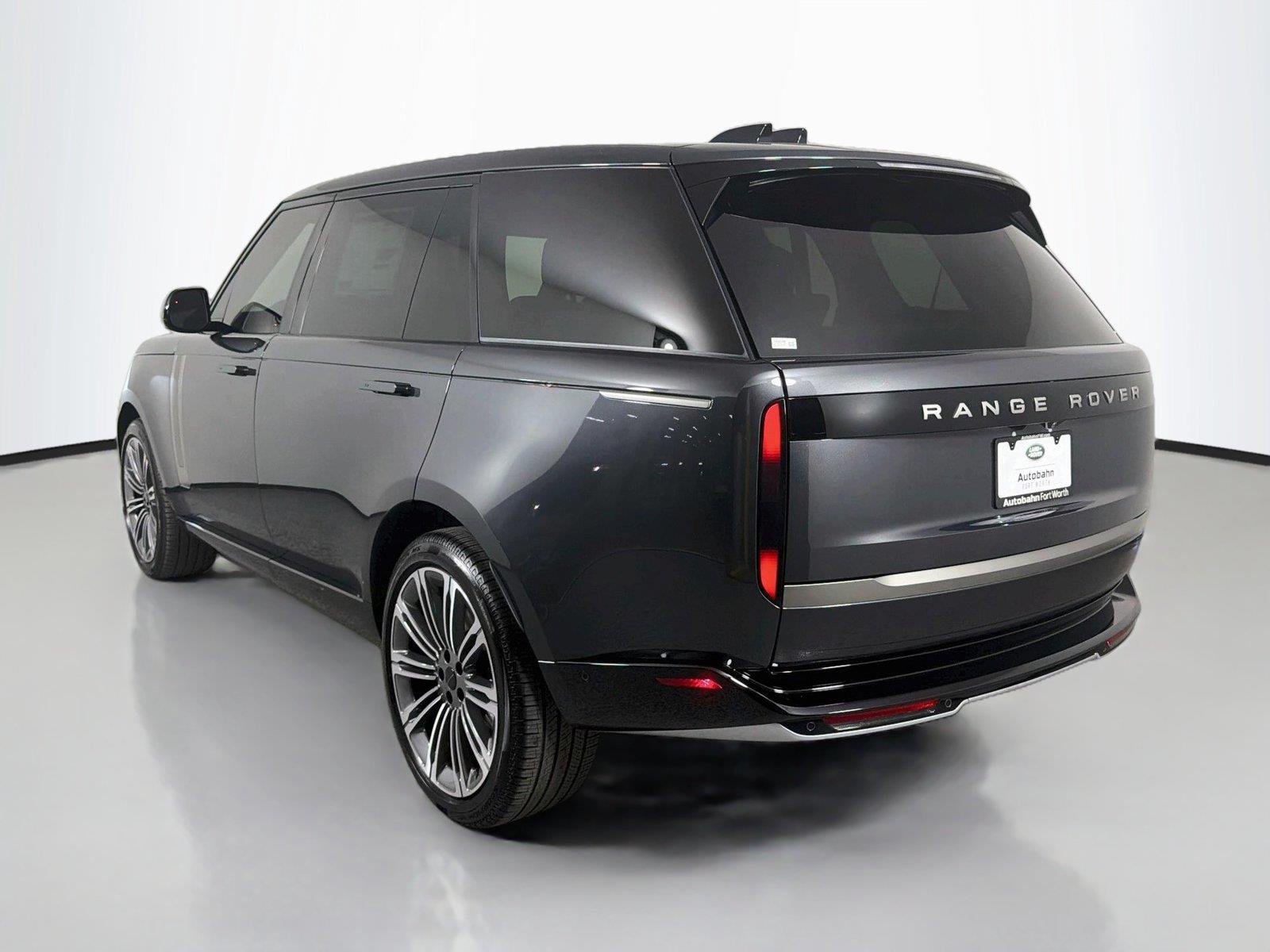 2026 Land Rover Range Rover SE - Photo 7