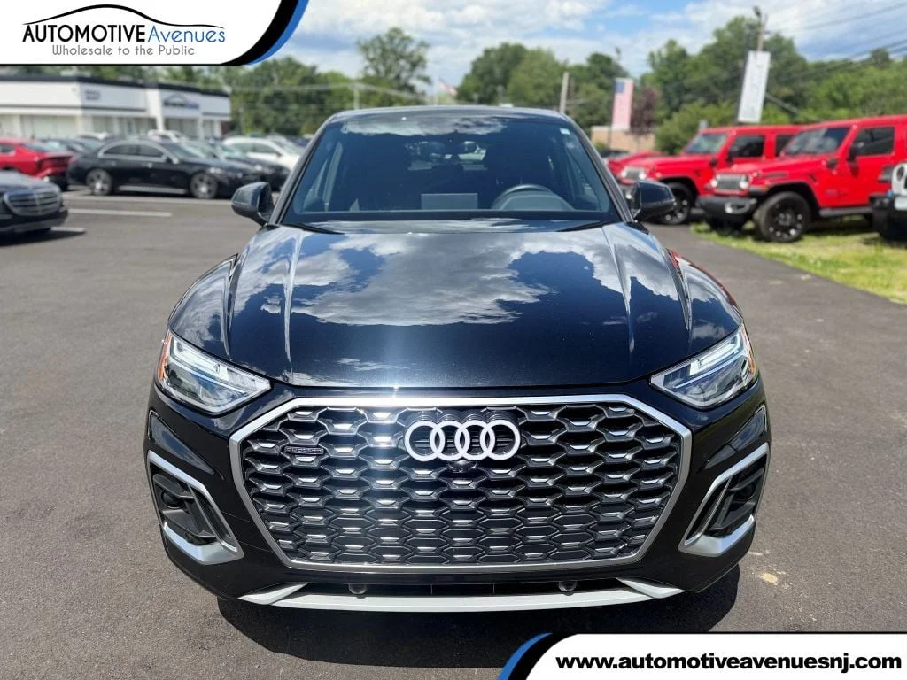 2023 Audi Q5 Sportback 45 Premium Plus's photo