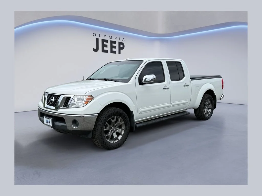2016 Nissan Frontier 4.0 SL Crew Cab 4X4 AT LWB's photo