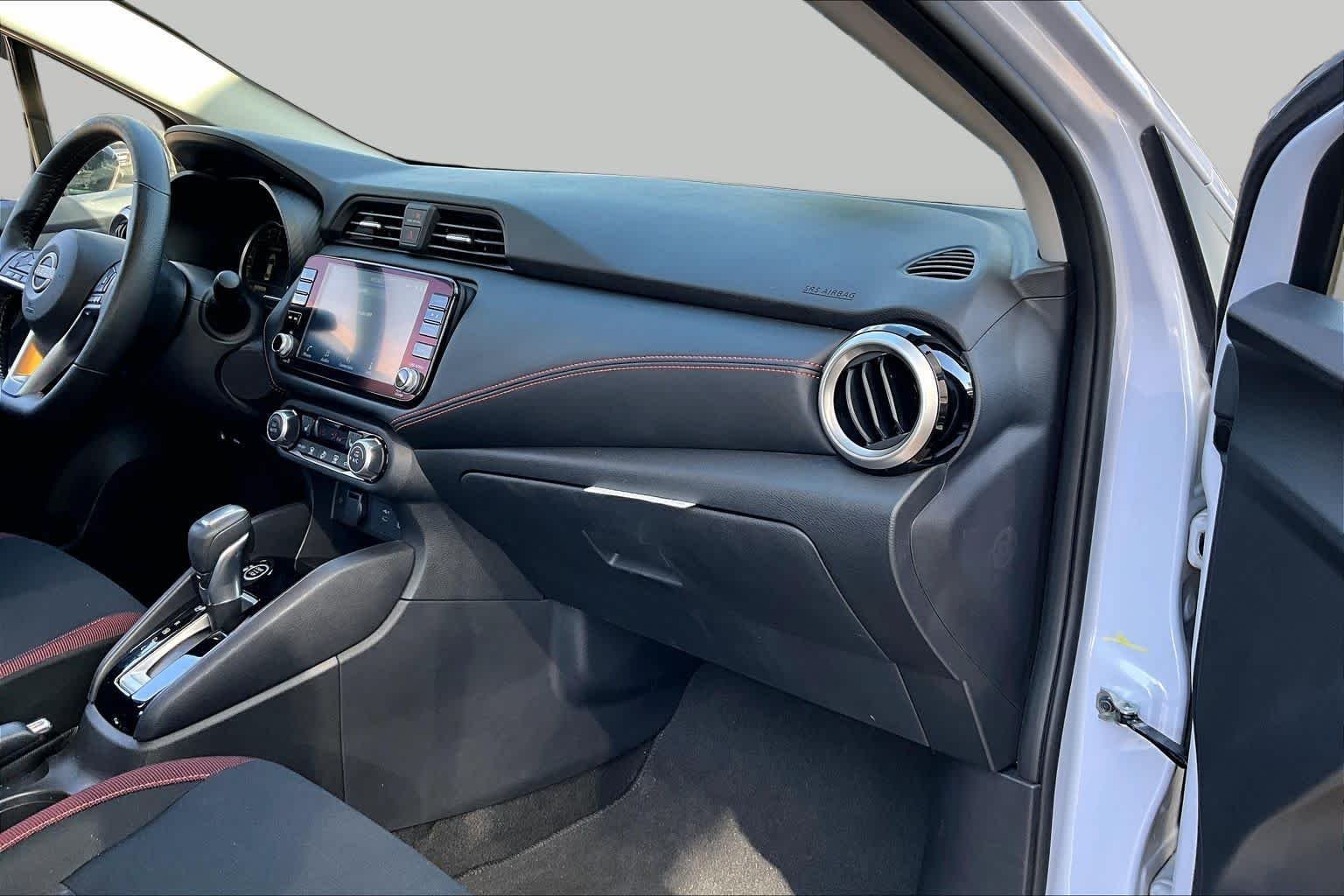 Used 2025 Gray Sky Pearl Nissan SR image 17