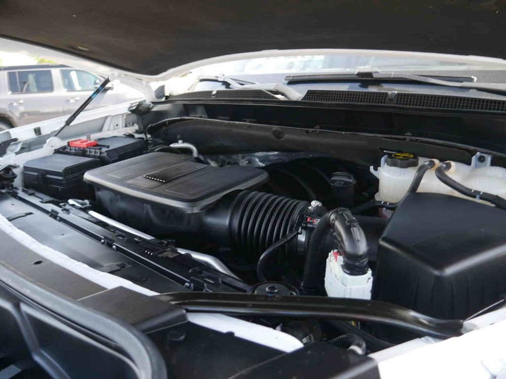 Used 2024 White Chevrolet LT image 13