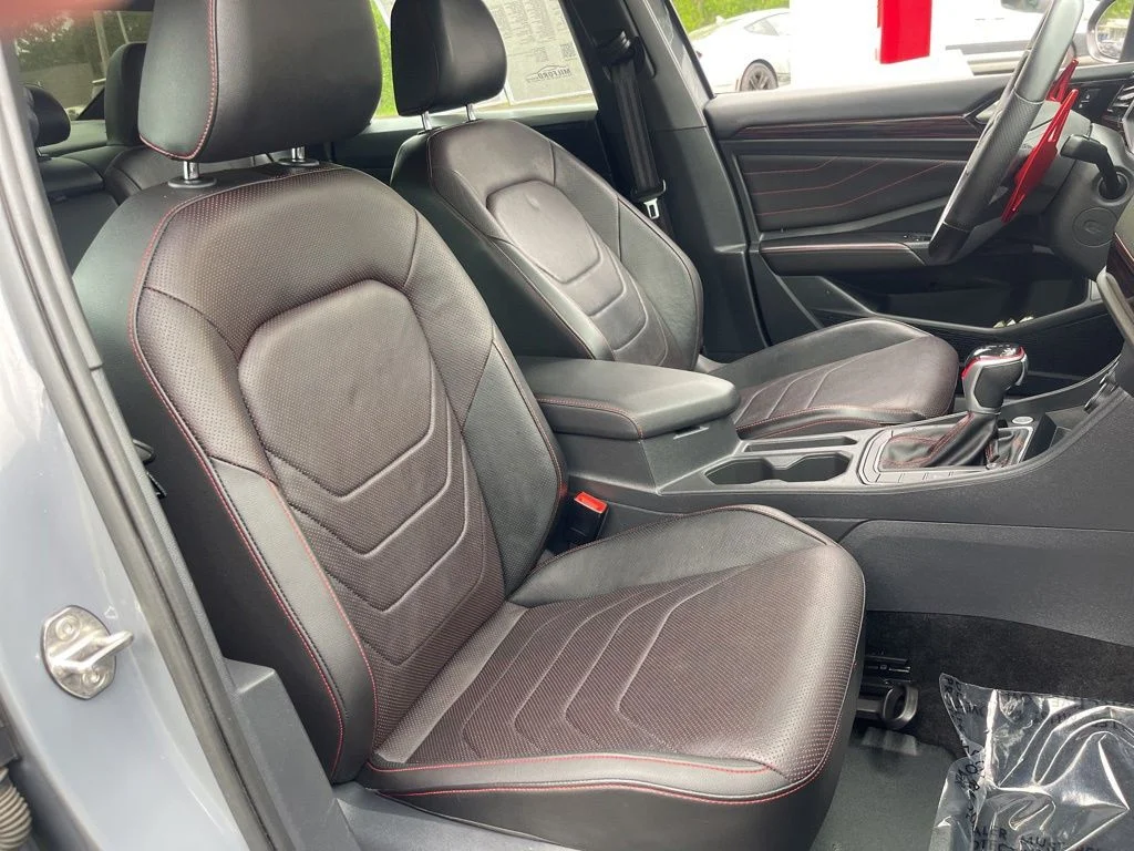 Used 2022 Gray Volkswagen 2.0T Autobahn image 17