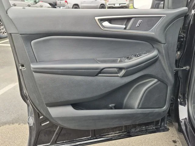 Used 2024 Black Ford SEL image 19