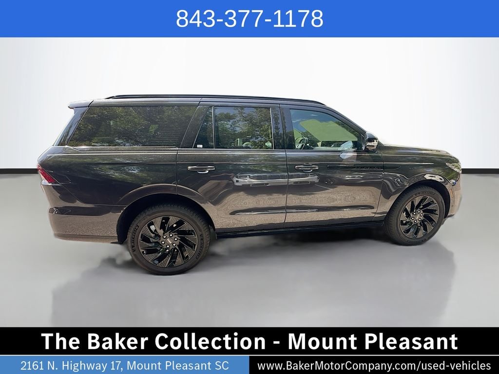 Used 2025 Gray Lincoln Reserve image 4