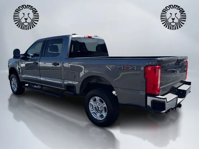 Certified Used 2025 Carbonized Gray Metallic Ford XLT image 7