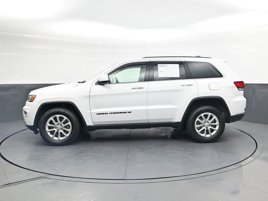 Used 2022 White Jeep Laredo E image 11