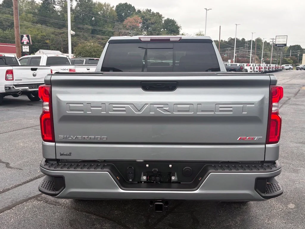 Used 2023 STERLING GRAY METALLIC Chevrolet RST image 6