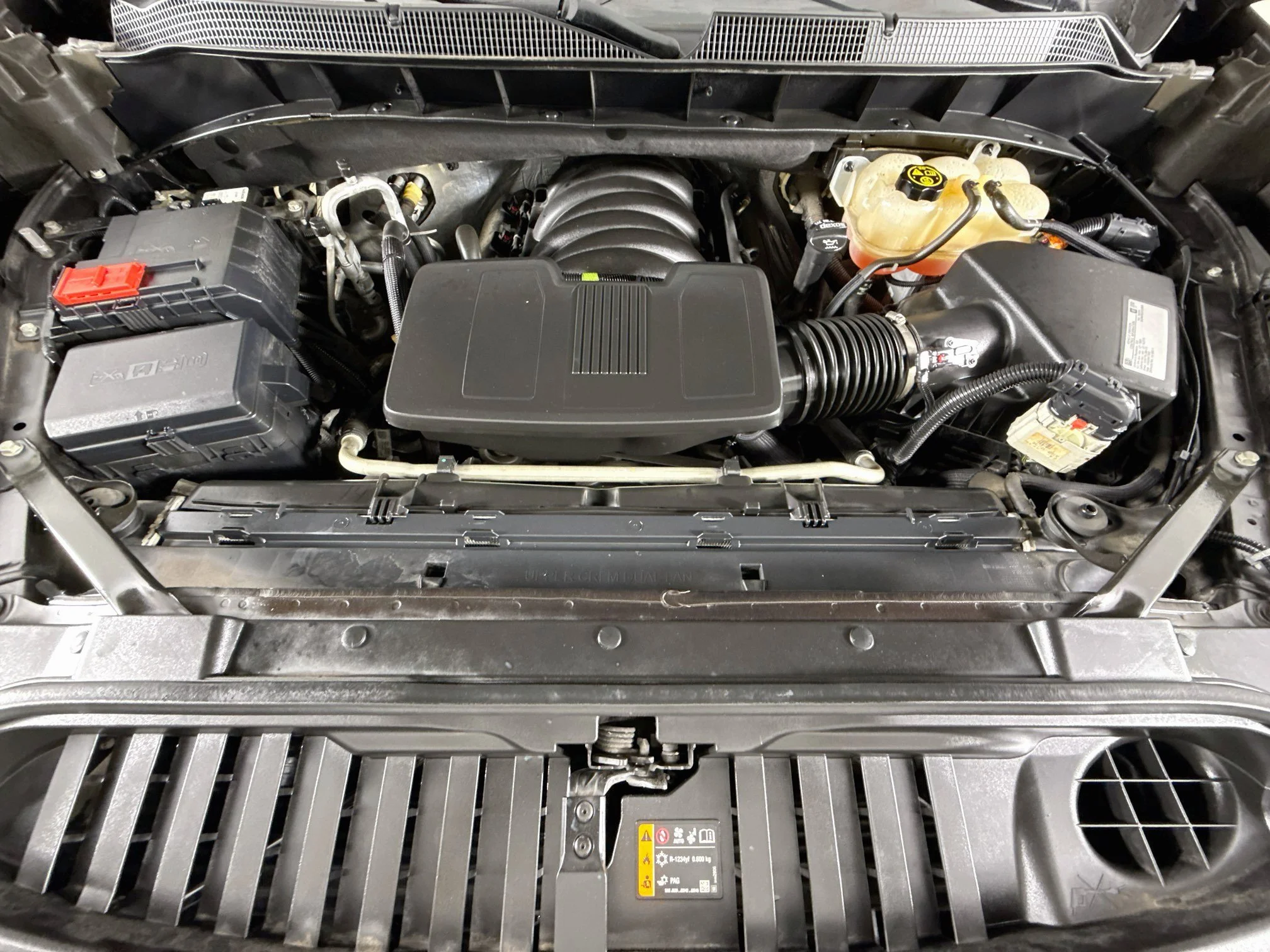Used 2019 HAVANA BROWN METALLIC Chevrolet High Country image 33