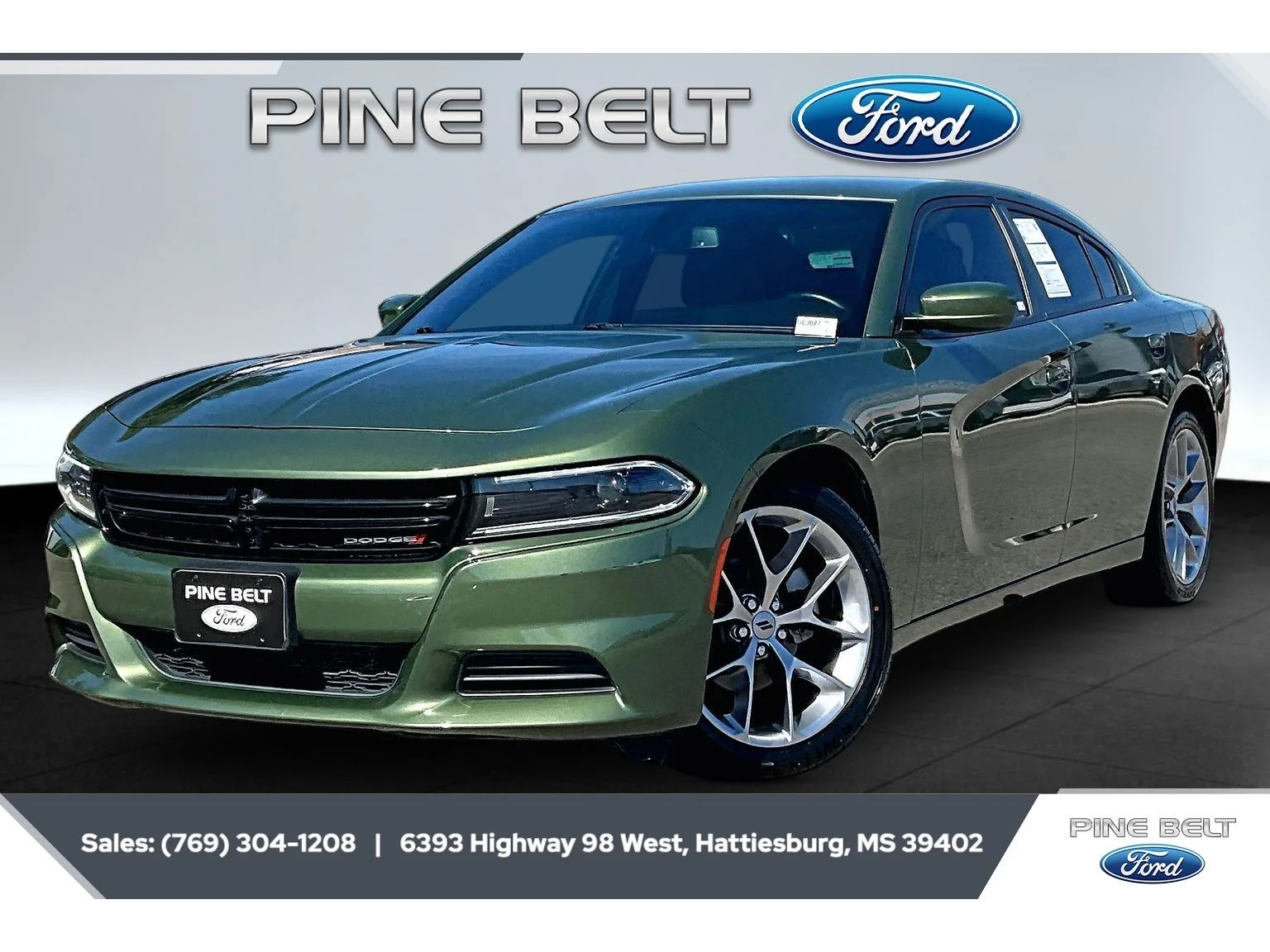 Used 2022 F8 Green Dodge SXT image 10