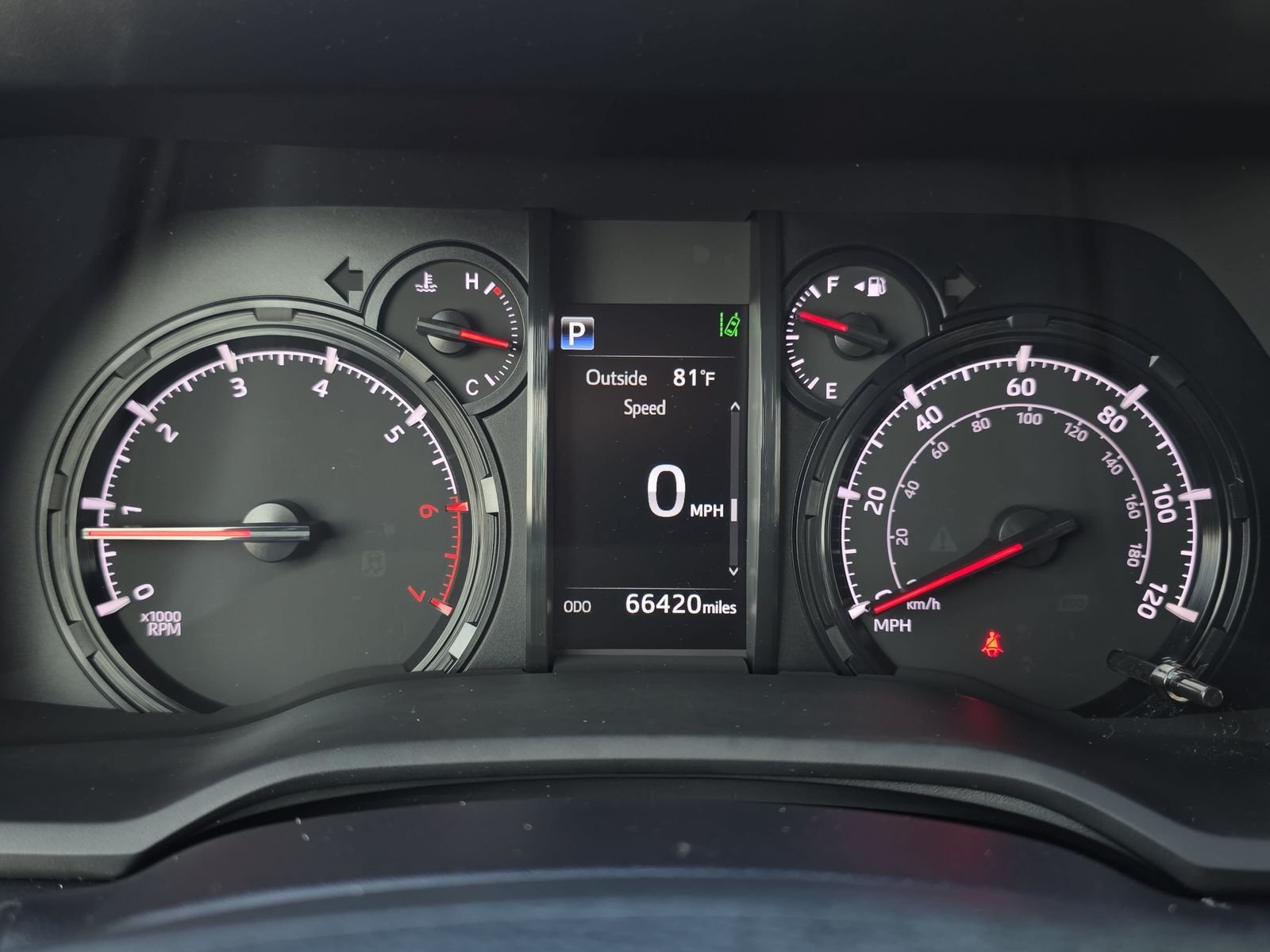 Used 2022 Silver Toyota SR5 Premium image 18