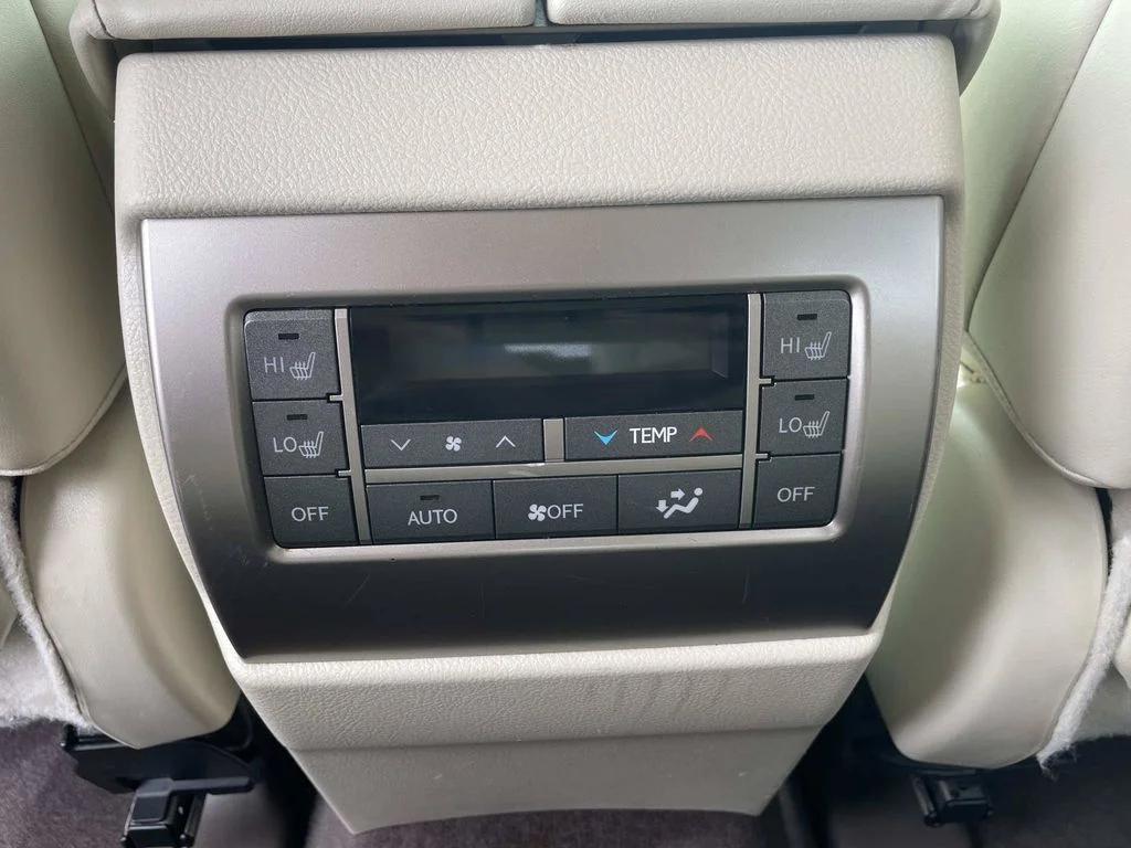 Used 2018  Lexus 460 image 13