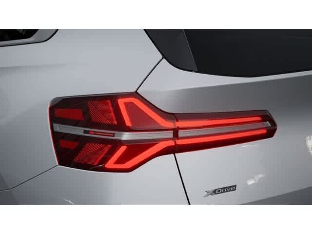 New 2026 Mineral White Metallic BMW 30 xDrive image 8