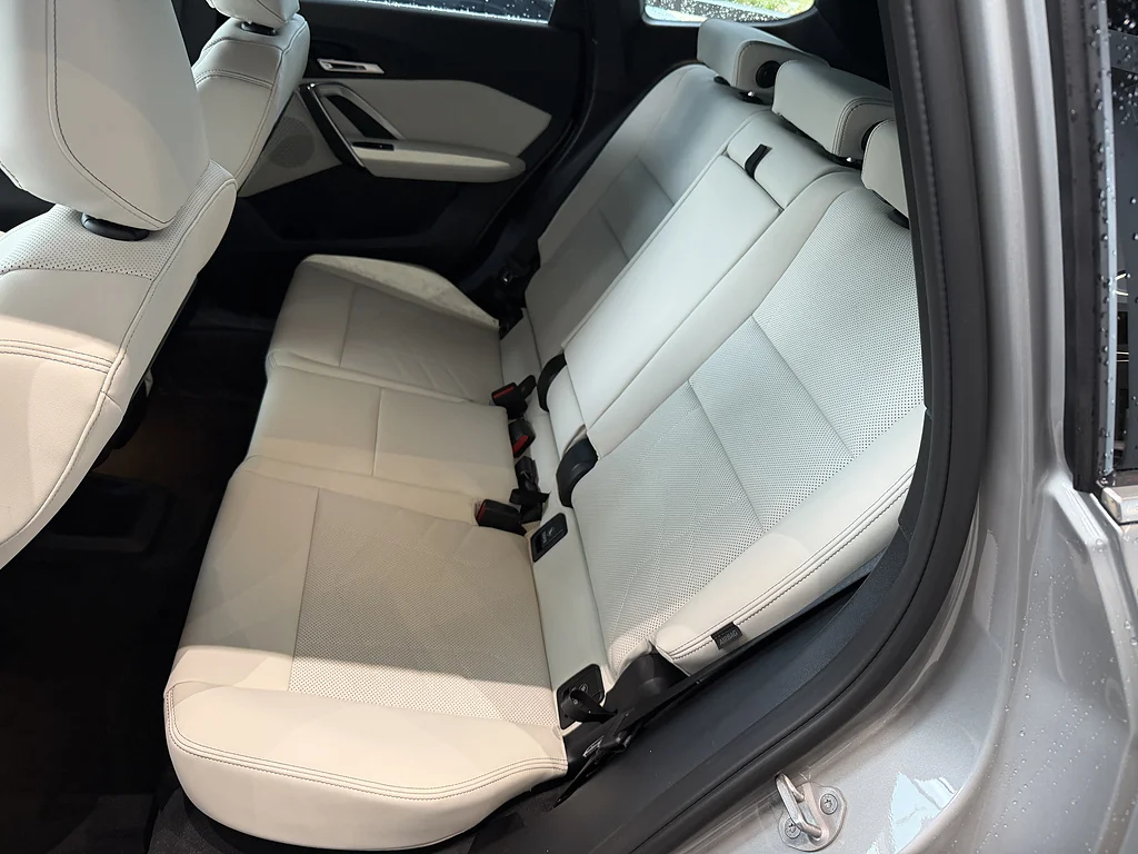 New 2027 Space Silver Metallic BMW xDrive28i image 13