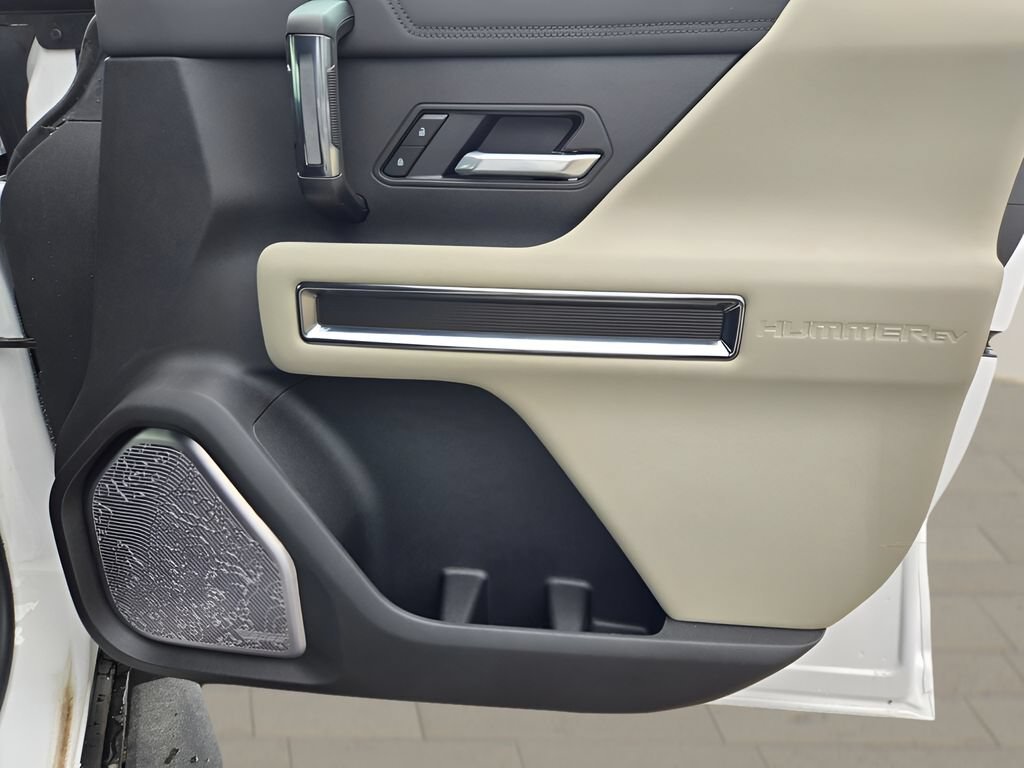 2026 GMC HUMMER EV 2X - Photo 10