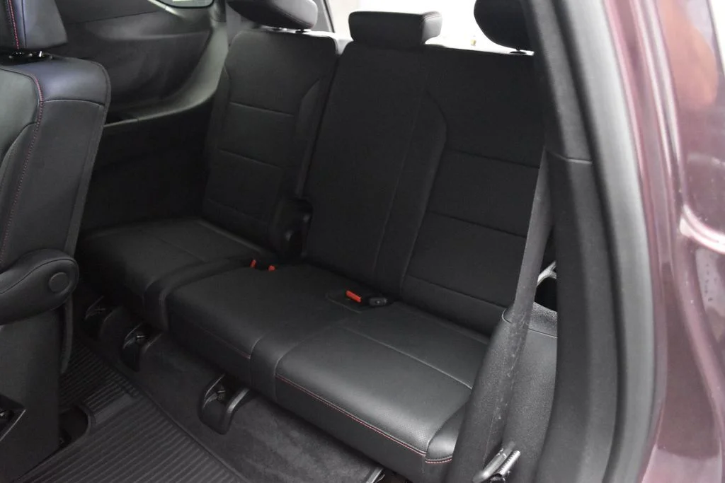 Used 2024 Stardust Silver Chevrolet Z71 image 21