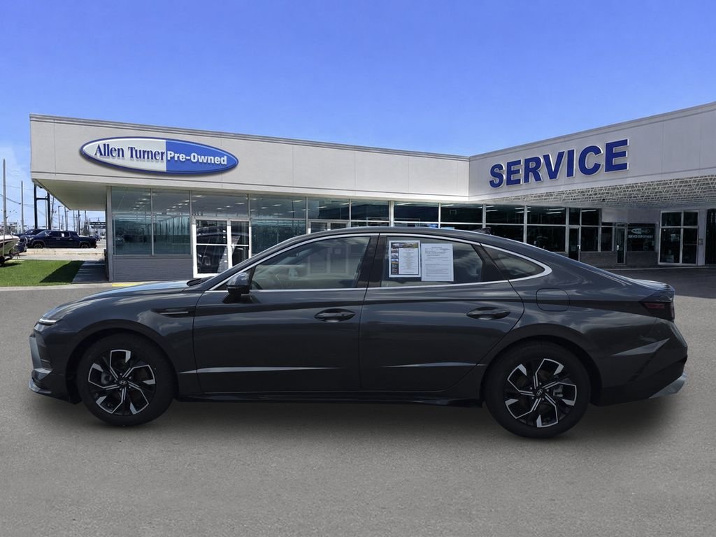 Used 2025 Portofino Gray Hyundai SEL image 5