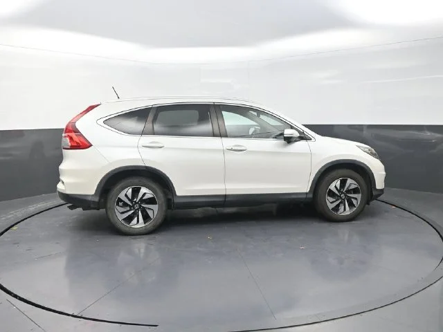Used 2016  Honda Touring image 10