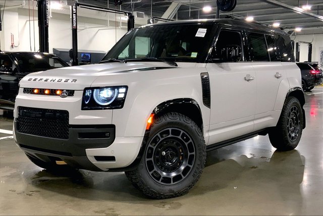 2026 Land Rover Defender 110  OCTA