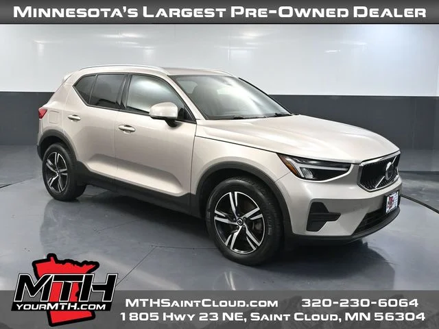 2023 Volvo XC40 B5 Core AWD's photo