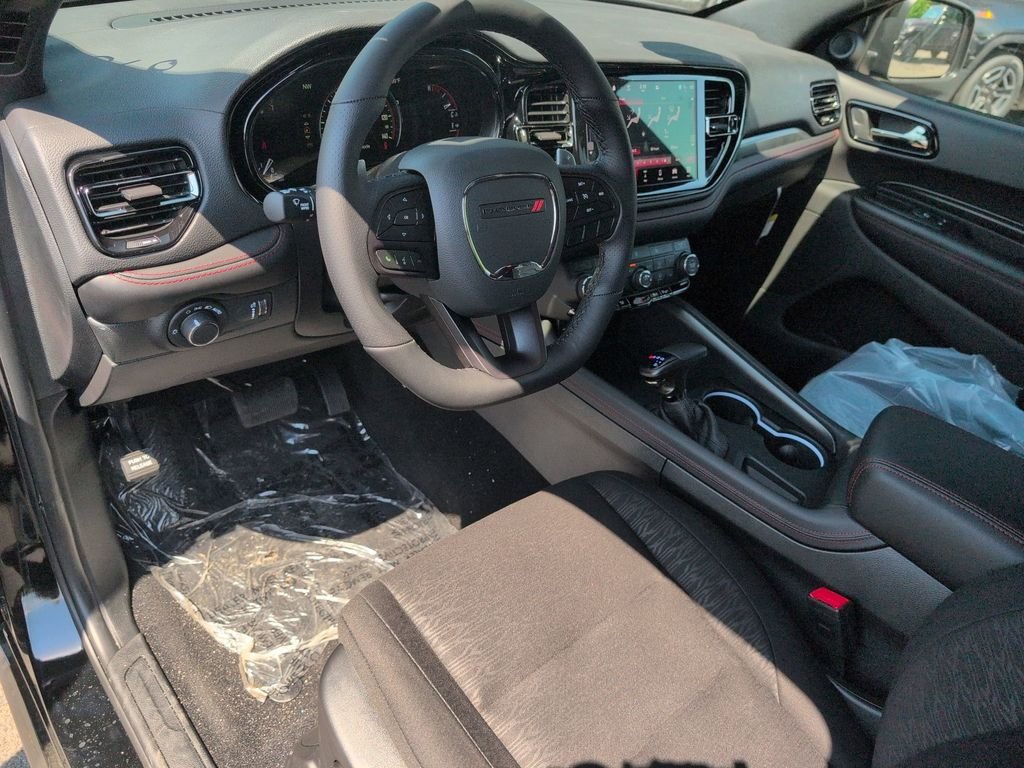 New 2026 Diamond Black Clear-Coat Exterior Paint Dodge GT image 11