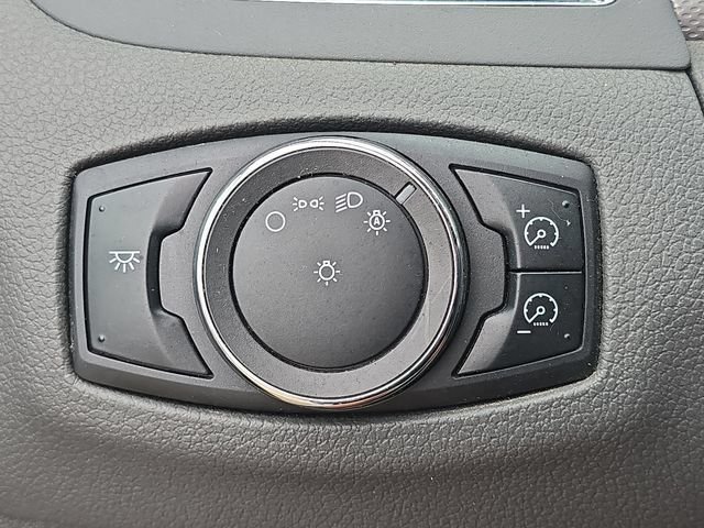 Used 2013 White Ford SEL image 21