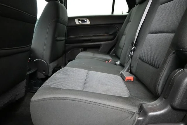 Used 2015 Black Ford XLT image 14