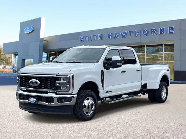 New 2026 Oxford White Ford F-350® Lariat® image 3