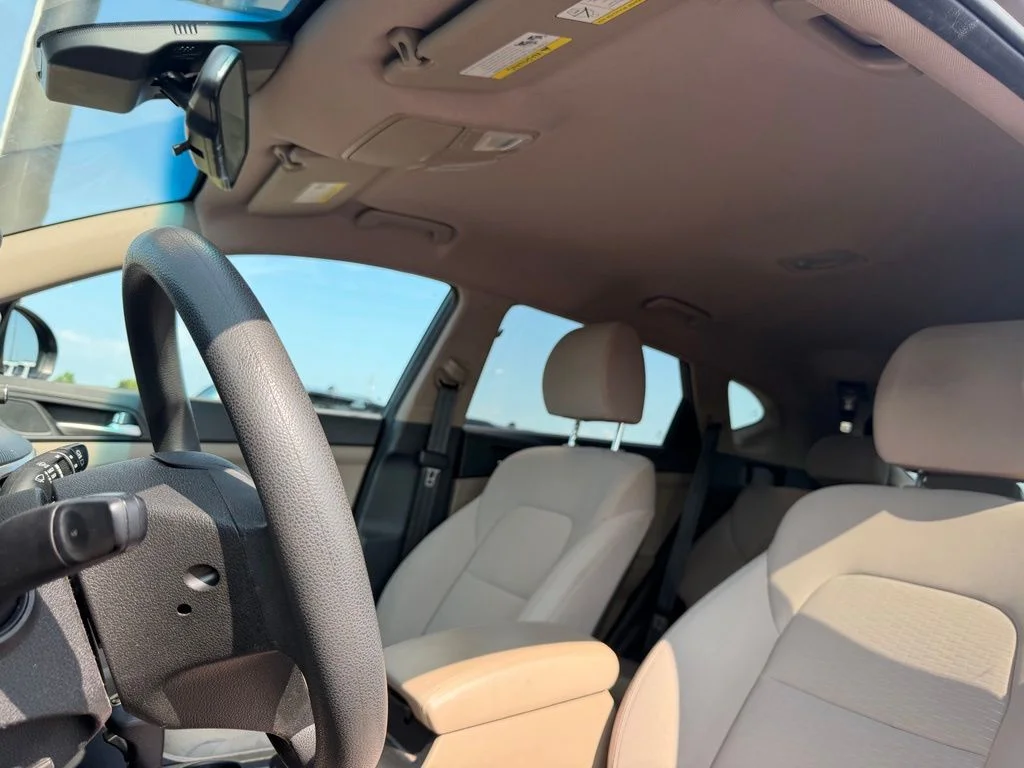 Used 2021 Blue Hyundai Value image 24